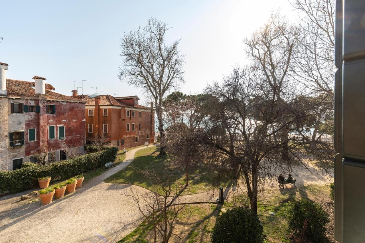 Laguna D'Oro Luxury Apartments Veneţia Exterior foto