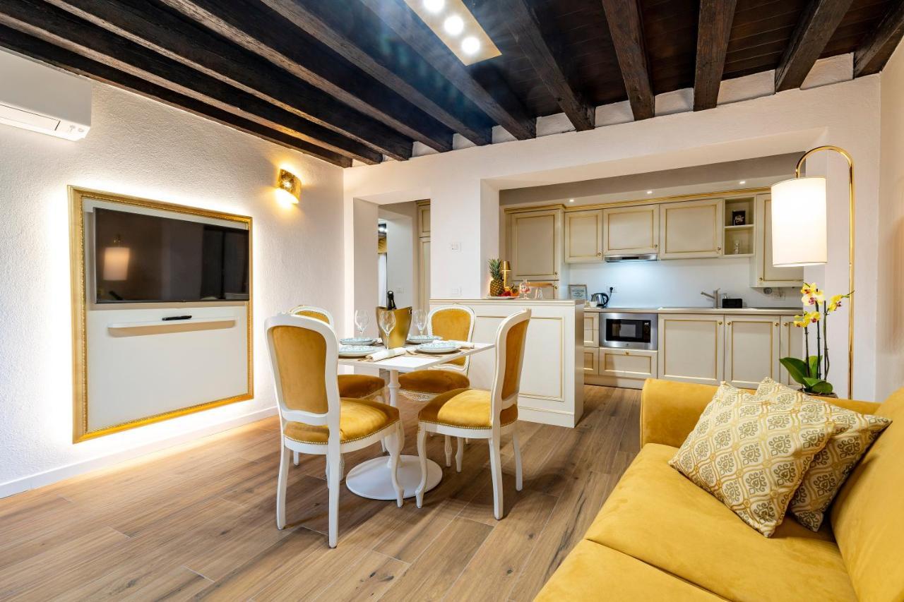 Laguna D'Oro Luxury Apartments Veneţia Exterior foto